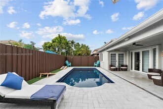 13925 SW 155th Ct in Miami, FL - Building Photo - Building Photo