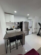 28141 Alaminos Dr in Santa Clarita, CA - Building Photo - Building Photo