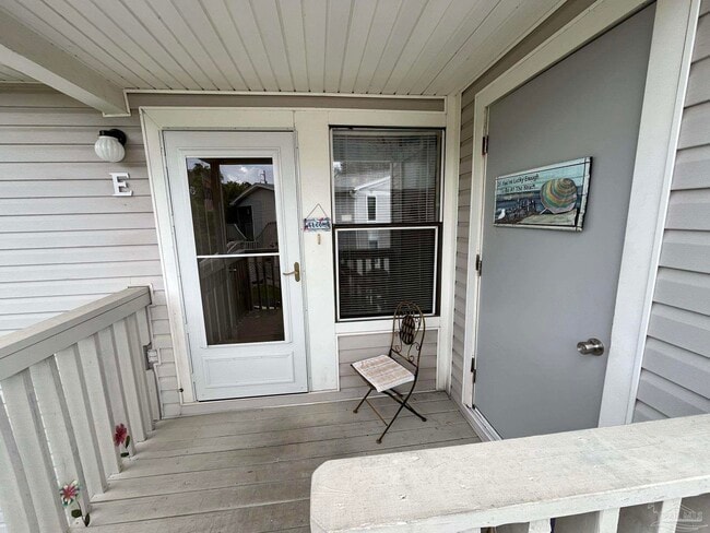 property at 3208 Redwood Ln