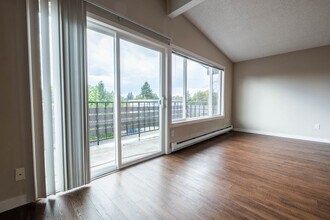 Cochise Apartments in Burien, WA - Building Photo - Building Photo