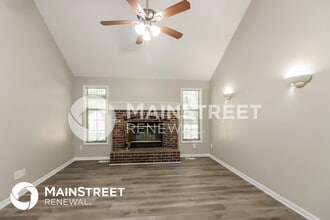 306 W Sierra Dr in Raymore, MO - Building Photo - Building Photo