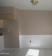 128 Graphite Dr in El Paso, TX - Building Photo - Building Photo