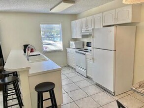 621 NE 3rd Ave in Delray Beach, FL - Building Photo - Building Photo