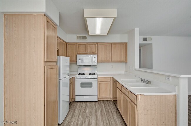 3115 Casey Dr in Las Vegas, NV - Foto de edificio - Building Photo