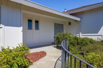1260 Encina Dr in Millbrae, CA - Building Photo - Building Photo