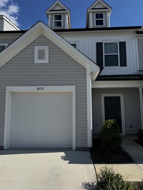 1435 Prickly Pear Dr. in Kannapolis, NC - Building Photo