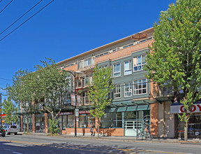 Magnolia in Vancouver, BC - Building Photo - Building Photo