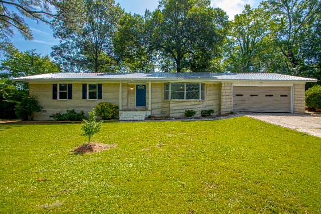 property at 1209 N Olive St