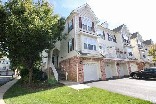 14 Elco Ct in Bayonne, NJ - Building Photo - Building Photo