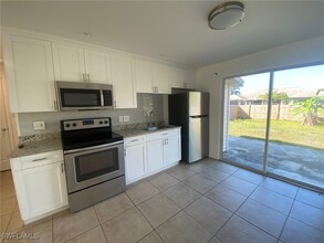 26532 Morton Ave in Bonita Springs, FL - Building Photo - Building Photo