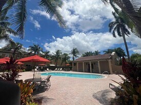 8657 Blaze Ct in Davie, FL - Building Photo