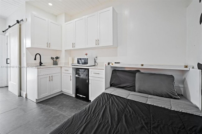 534 NW 50th St