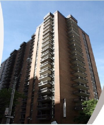 57 Charles at Bay in Toronto, ON - Building Photo - Building Photo