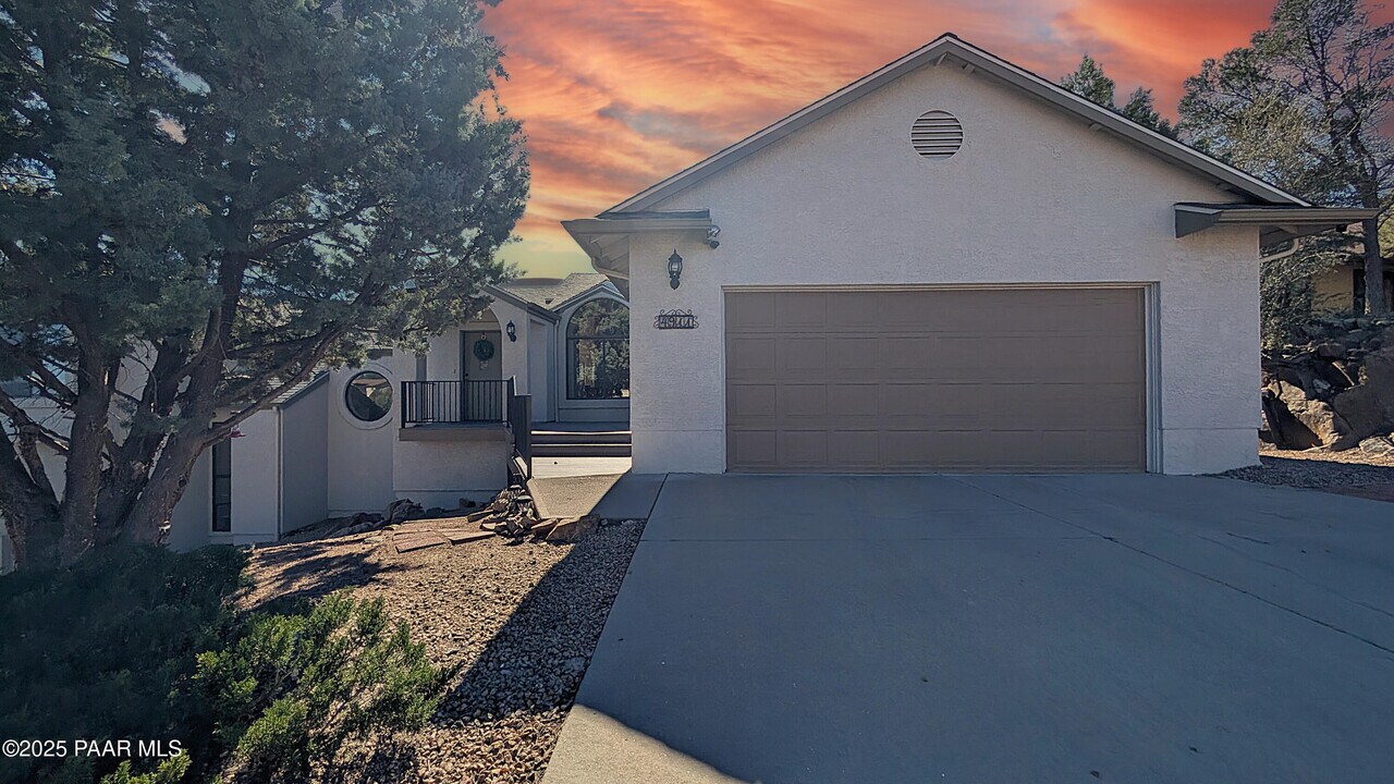 4911 Hornet Dr in Prescott, AZ - Building Photo