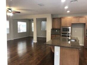 858 Calico Dr in Rocklin, CA - Building Photo - Building Photo