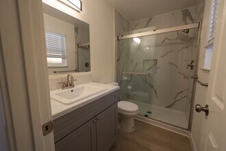 761 Almond St in Yuba City, CA - Foto de edificio - Building Photo