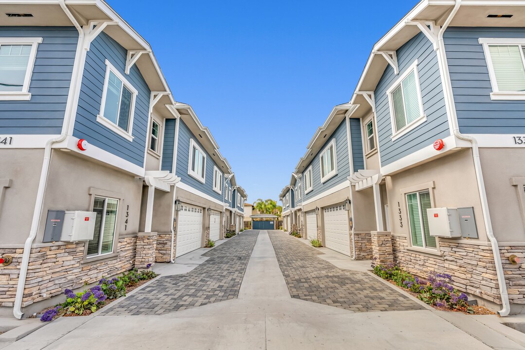 1337 Holly Ave in Imperial Beach, CA - Building Photo