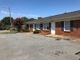 416 S Weldon St in Gastonia, NC - Building Photo