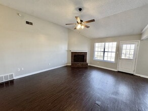 6416 Valley Oak Dr in Memphis, TN - Building Photo - Building Photo