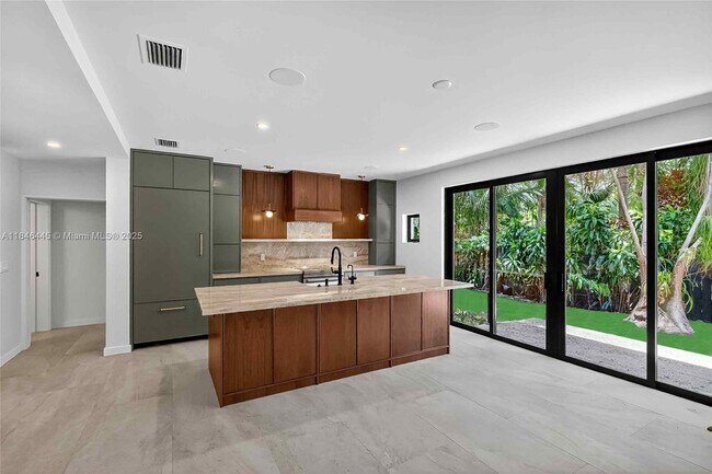 2315 Swanson Ave in Miami, FL - Foto de edificio - Building Photo