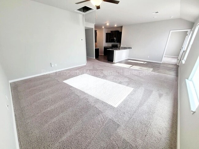 1701 Crimson Lake Blvd in El Reno, OK - Building Photo - Building Photo