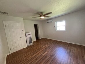 562 Hartley Pl in Orlando, FL - Building Photo - Building Photo