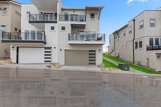 1277 E Echelon Rdg Ln in Boise, ID - Building Photo - Building Photo