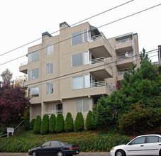 Eden Court Apartments in Seattle, WA - Building Photo - Building Photo