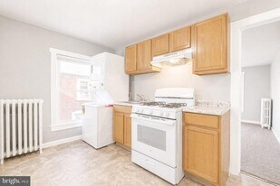 53 E Hancock St in Riverside, NJ - Building Photo