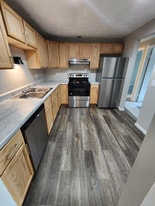 201 Rose Ln St SW in North Canton, OH - Building Photo