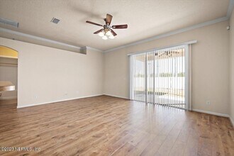 929 Raindrop Ln in Middleburg, FL - Building Photo - Building Photo