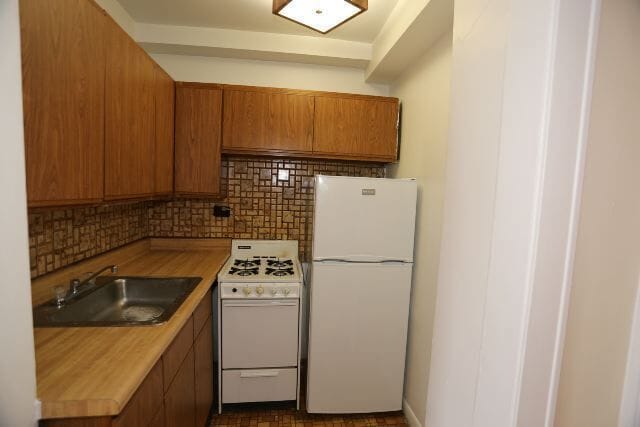 744 W Belmont Ave in Chicago, IL - Building Photo - Building Photo