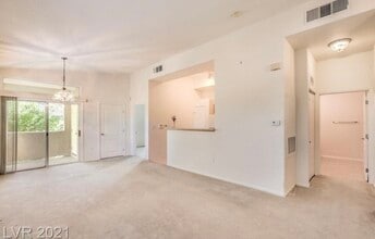 10650 Calico Mountain Ave in Las Vegas, NV - Building Photo - Building Photo