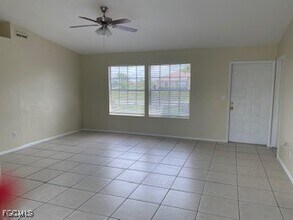 518 NW 19th Pl in Cape Coral, FL - Foto de edificio - Building Photo