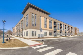 Pullman Pointe in Fishers, IN - Building Photo - Building Photo