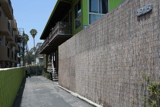 1915 Grace Ave in Los Angeles, CA - Building Photo - Building Photo