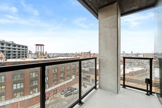 1415 W Randolph St in Chicago, IL - Foto de edificio - Building Photo