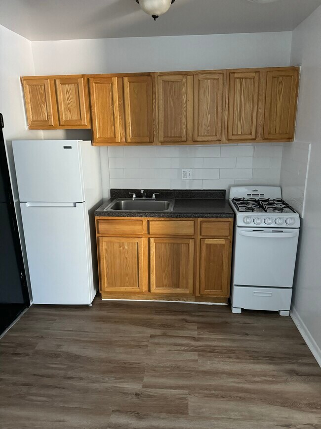 340 Stuyvesant Ave in Irvington, NJ - Building Photo - Building Photo