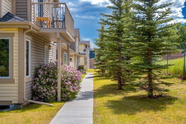 Sagecourt in Strathmore, AB - Building Photo - Building Photo