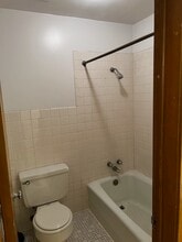 6840 W North Ave, Unit 2D in Chicago, IL - Foto de edificio - Building Photo