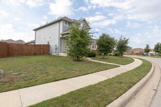 440 Star Thistle St in Leander, TX - Building Photo - Building Photo