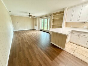 3325 McMillan Dr in Tyler, TX - Building Photo - Building Photo