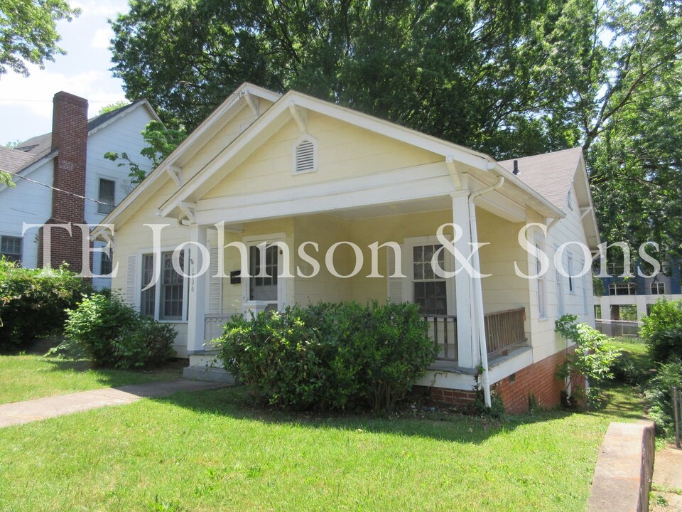 1936 Hinshaw Ave SW in Winston-Salem, NC - Building Photo