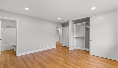 Pacifica Park Apartments in Pacifica, CA - Building Photo - Building Photo