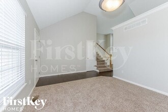 522 Johnston Pkwy in Raymore, MO - Building Photo - Building Photo