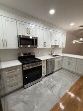 13 Brook St, Unit 2 in Belleville, NJ - Building Photo - Building Photo