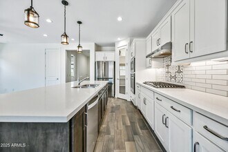 17163 W Thousand Oaks St in Surprise, AZ - Building Photo - Building Photo