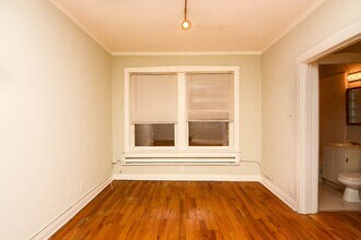 523 W Melrose St, Unit A02C in Chicago, IL - Foto de edificio - Building Photo