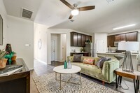 Townes on Tenth Townhomes in Pflugerville, TX - Foto de edificio - Building Photo