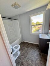 353 Sturges Ave in Mansfield, OH - Building Photo - Building Photo